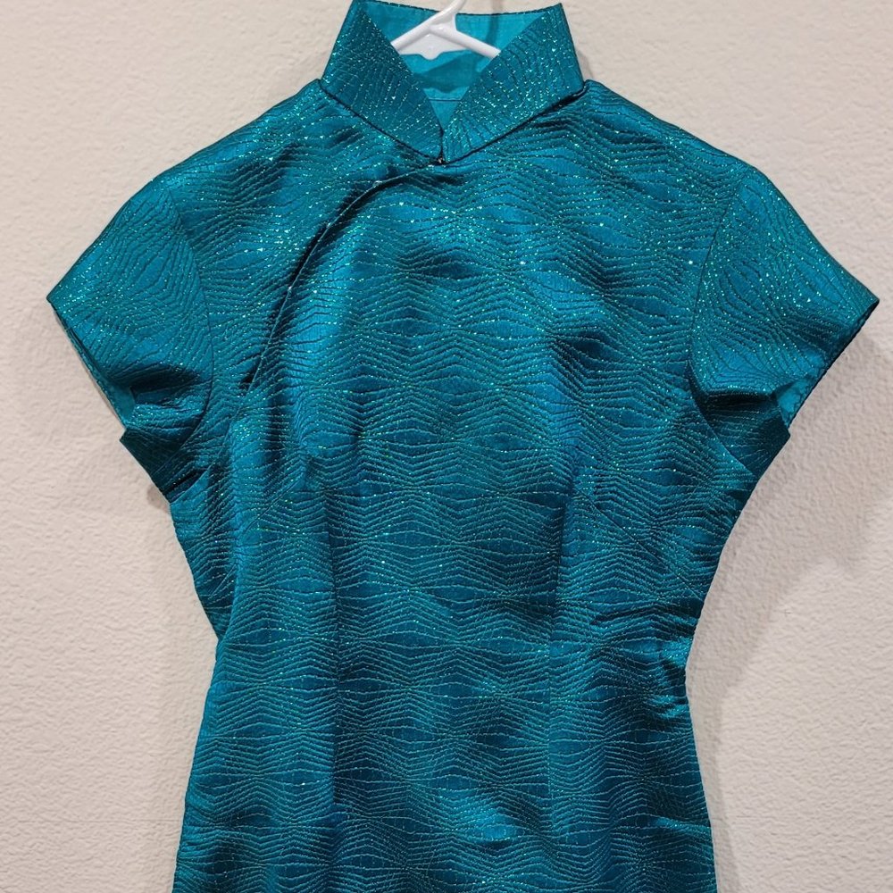 Vintage late 1940s\1950s Custom CheongSam (Chinese gown) - teal metallic thread